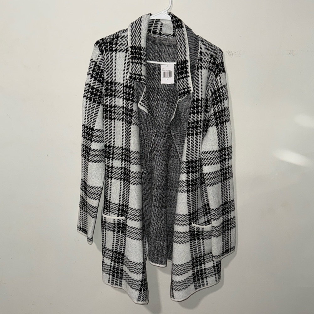 BRAND NEW CARDIGAN!!